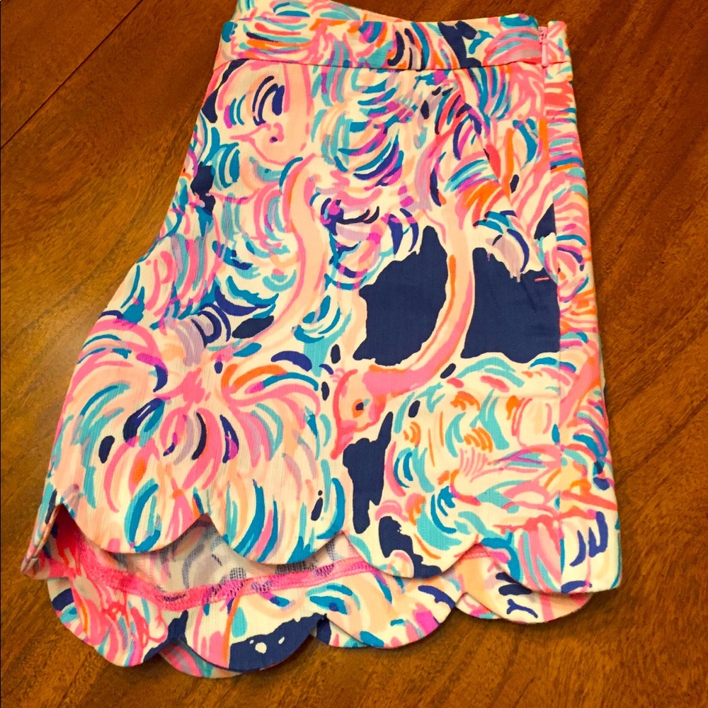 Lilly Pulitzer Buttercup Head In The Sand Shorts Gem
